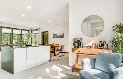 Luxury Modern Home on Golf Course with Game Room! - Foto 11