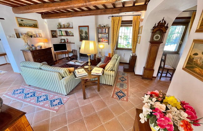 Luxurious Umbrian Retreat for 10 With Private Terrace and Pool - Foto 41