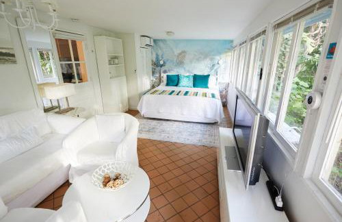 Miami Pool Cottage, tropical garden paradise - Foto 14