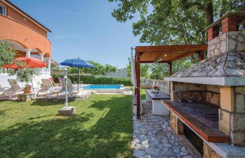 Three-Bedroom Holiday Home In Nedescina - Foto 8