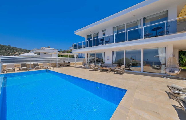 Villa Lumiere 2 Luxurious 4 bed Villa in Kiziltas Kalkan With sea Views - Foto 25