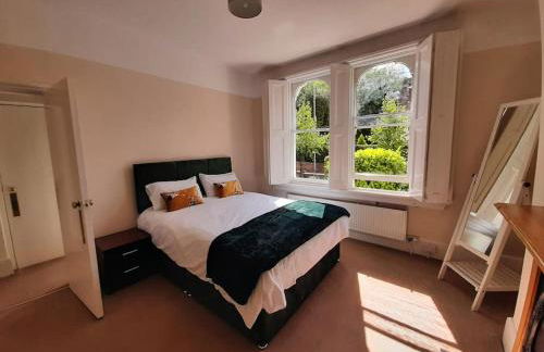Wokingham - Central 2 beds home with parking - Foto 2