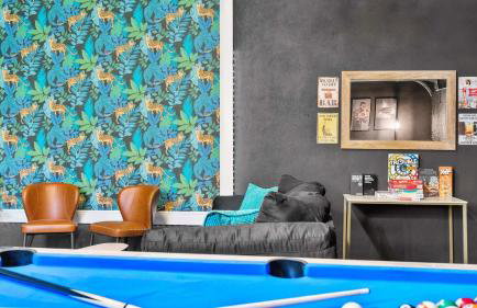 Poolside Tampa Stay- Game Room & Glam Room- Pool- Darts- Pool Table- Next to MacDill AFB - Foto 12