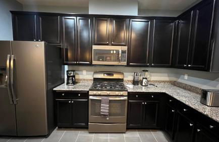 Family Friendly Contemporary House with Pool - Foto 12