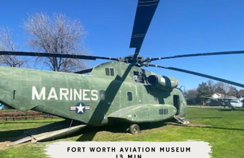 5-BD Vacation Retreat w Pool & Ping Pong - Foto 46