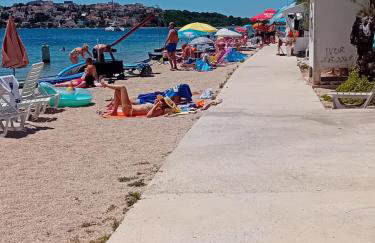 Apartments Zora - Photo 4