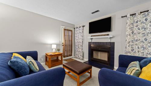 Comfortable Greensboro Condo - Photo 2