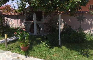 Dina's Luxury Apartment- Trikala, Farkadona - Foto 33