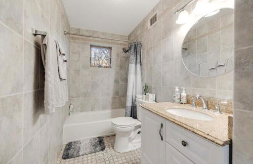 Mansion in the Hills with Pool - Foto 22