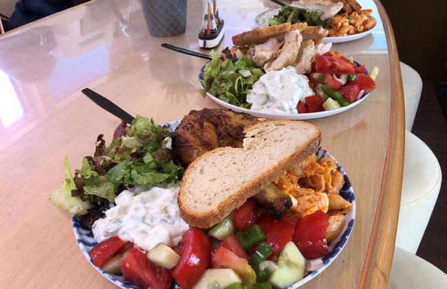 Balade en catamaran au coucher du soleil + dîner - Photo 2