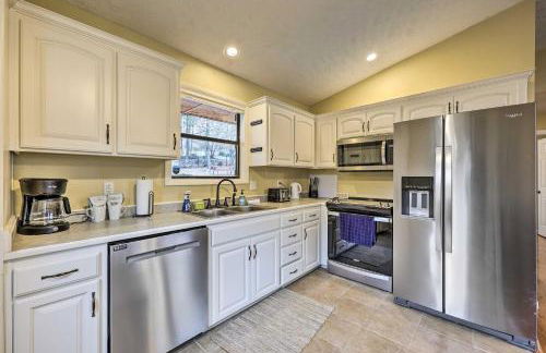 Lake Views Table Rock Lake Retreat with Fenced Yard - Photo 11