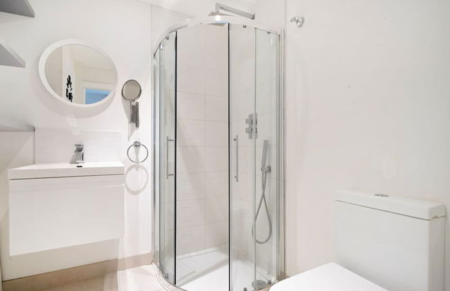 The Wimbledon Hideaway - Glamorous 3bdr House With Garden - Foto 12