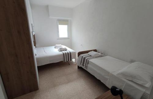 On the beach - Foto 3