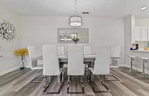 Stylish 3BR Condo Near Disney Pool, Gym & More! - Foto 11