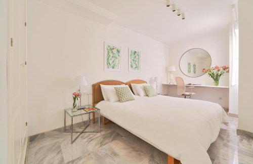 Modern City Centre Apartment w/ Terrace & Fast WIFI - Foto 18