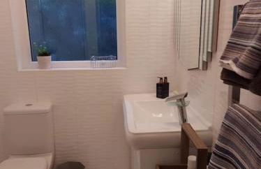 Riverside Retreat - Photo 14