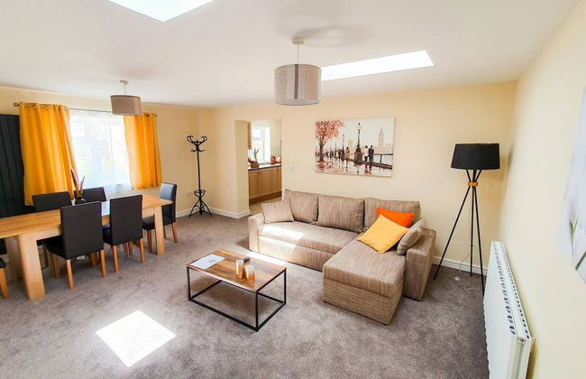 White Jasmine in Stroud - Foto 2