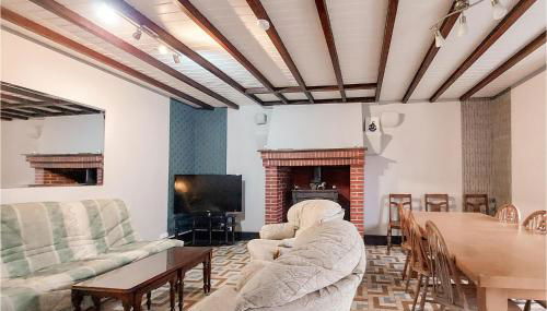 4 Bedroom Stunning Home In Hambers - Photo 5