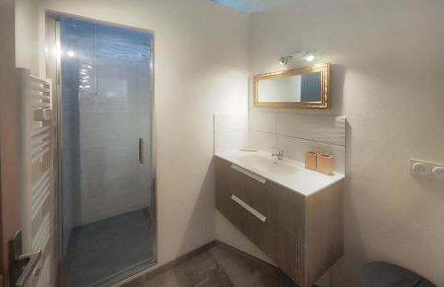 3 Bedroom Stunning Home In Vieussan - Foto 32