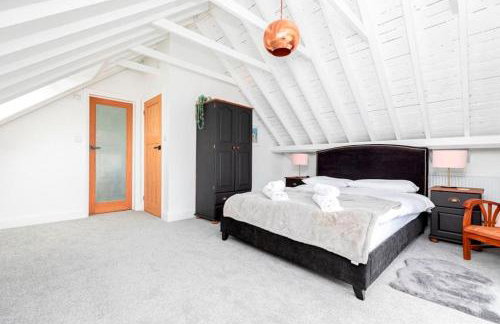 DRIFTWOOD by BOURNECOAST - An Exquisite Chalet Bungalow with a Sauna, BBQ Hut and Garden - HB6339 - Foto 31