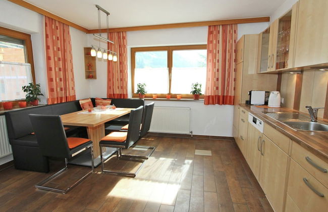 Apartment in Stumm Near Ski Slopes - Photo 7