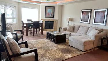 Third Floor Suite with lots of amenties - Foto 4