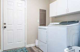 NEW Fully stocked luxury home close to I65 and I72 - Foto 21