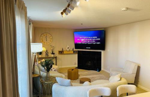 Mid-City Charm 2BR Near LAs Hotspots! - Foto 12