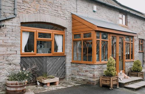 Stargazer's Field House - Photo 19