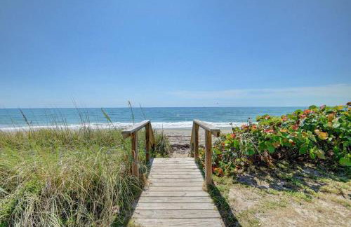 5 BR Mansion with Pool and non-heated Jacuzzi Games in Boynton Beach - Photo 30