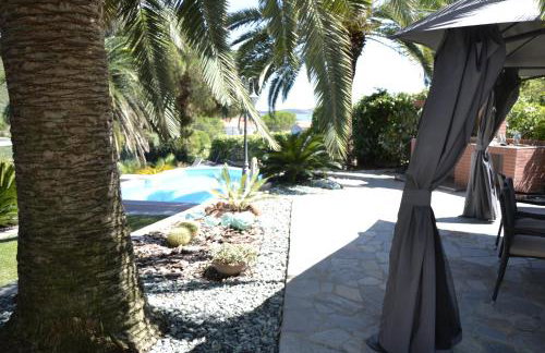 Monica's Tropical Villa - Foto 18