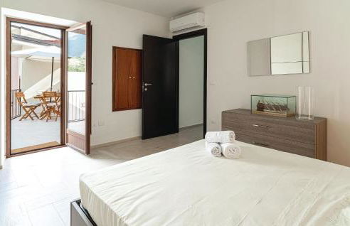 Cozy Home In Torraca With Wifi - Photo 21