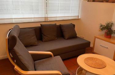 Twenge Retreat - Haus Nähe Stadt und Flughafen mit Garten, 3 Zimmer, TV, Küche, Bad und Netflix - Foto 14