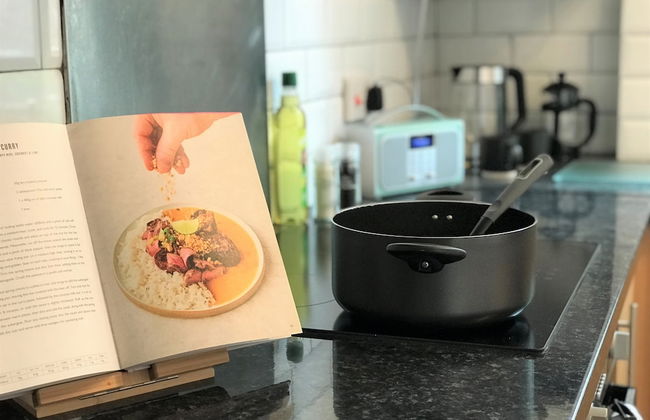 Central Wigan Welcoming Townhouse Sleeps up to 6 - Photo 17