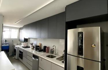 Apartamento moderno com 2 quartos, a 800m da praia Jurerê Internacional - Foto 17