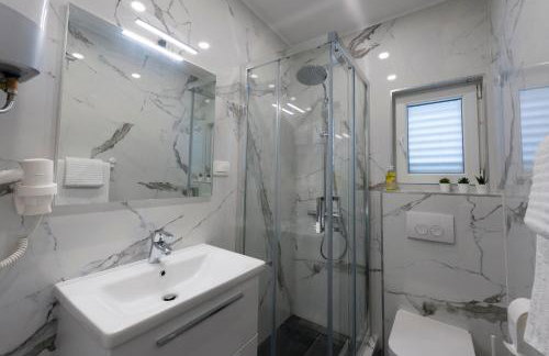 IPS Apartment with free parking - Photo 21