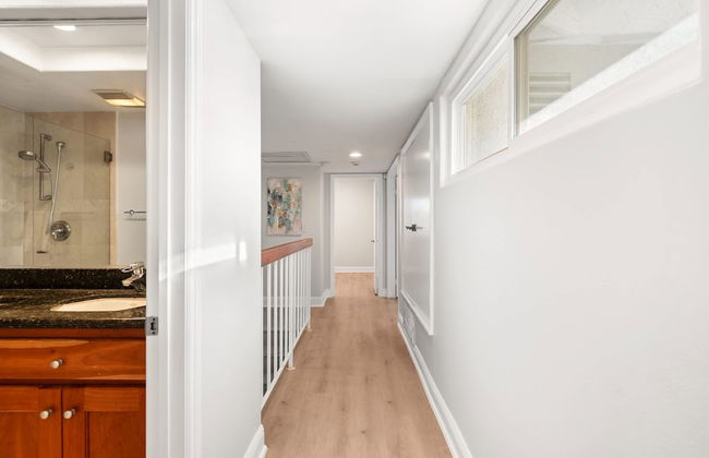 Waterfront Retreat With Stunning Views Modern Co - Foto 67