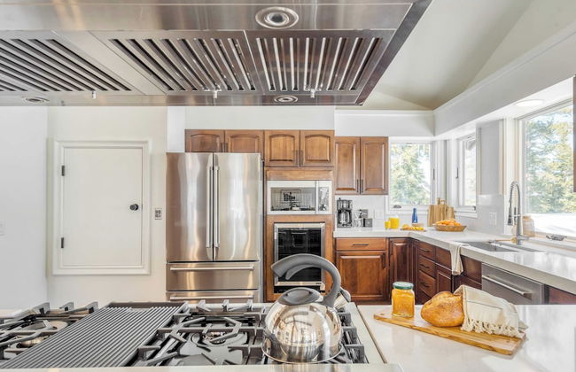 Explorer by Avantstay Close to Slopes! Game Room, Guest Suite, Hot Tub - Photo 20