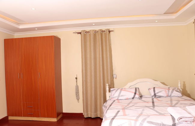 The Meru Manor is a Great Home set in Meru Town - Foto 4
