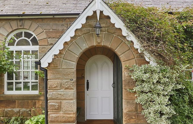 Host Stay Dunsley Chapel - Photo 20