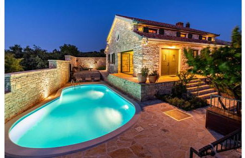 3 Bedroom Beautiful Home In Lisicic - Foto 30