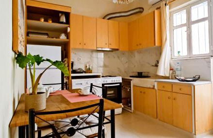 Next to Metro! Bright Apartment with Fully Equipped Kitchen - Foto 6