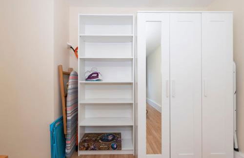 Spacious 3-Bed Home Woolwich O2 Crossrail - Pass the Keys - Foto 36