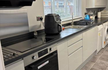 4 bedroom suit Contractors or Families Newport TF10 - Foto 7