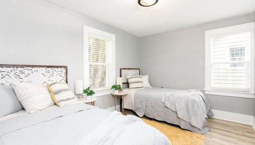 South Bend Serenity: Freshly Renovated 3BR 2mi ND - Foto 2