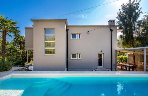 Villa Lovran, heated pool and Spa - Foto 45