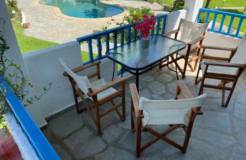Minimal Resort with Pool in Siviri, 150m from the Sea - Photo 3
