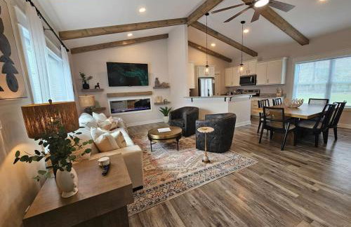 Upscale New Construction Ranch - Foto 2