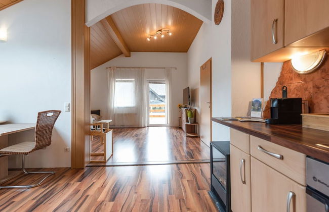 Modern Holiday Home in Pinsdorf With Garden - Photo 14