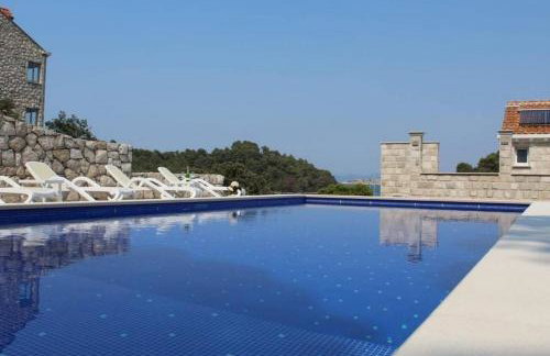 Family-friendly apartments with swimming pool Pomena, Mljet - 22317 - Photo 7
